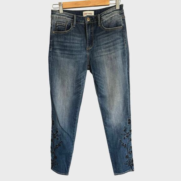 DRIFTWOOD Jackie Medium Wash Embroidered Floral Black Slim Leg Jeans Size 28 - Picture 1 of 9